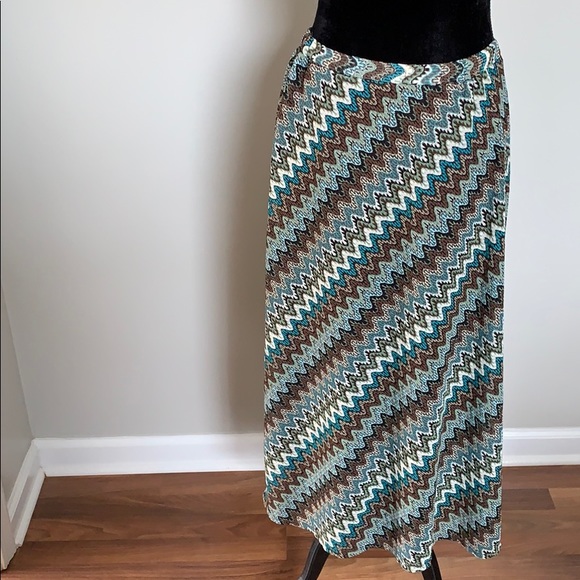 Multi colored maxi skirt - Picture 3 of 5
